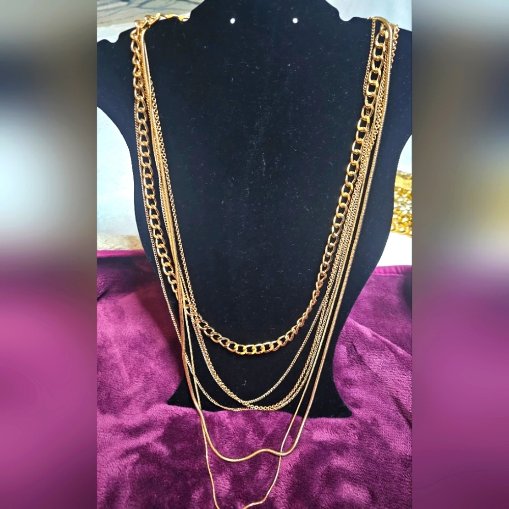 Womens gold chain necklace